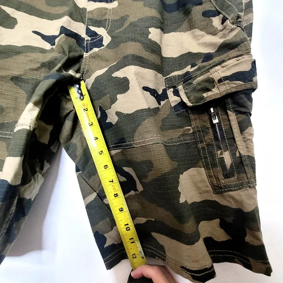 ECKO UNLTD Camoflague Cargo Shorts Men's Size 40 - Picture 8 of 11